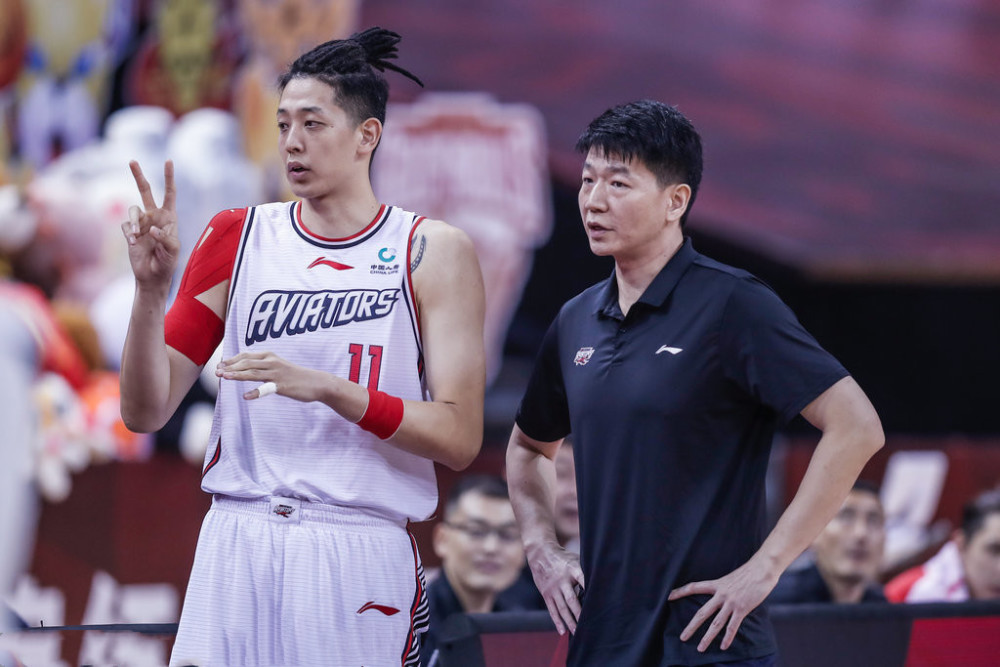 都灵客场大胜，客场连胜势不可挡的简单介绍