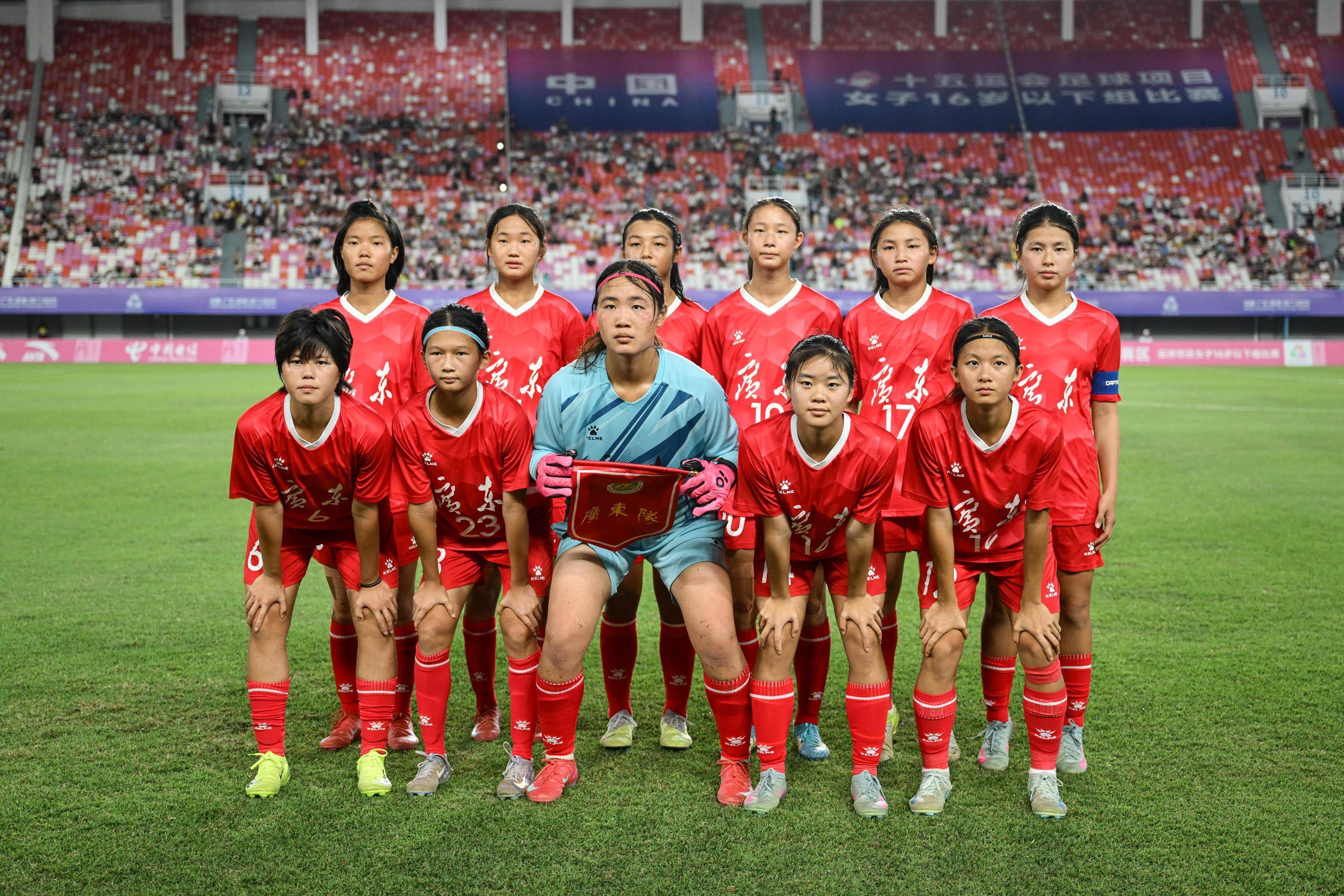 九州娱乐平台-女足比赛球队举行季前赛，备战新赛季